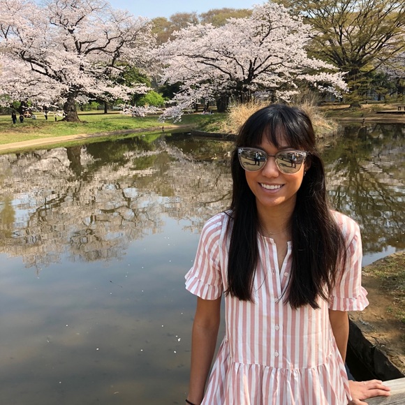 Meet your Posher, Sabrina - Picture 1 of 1